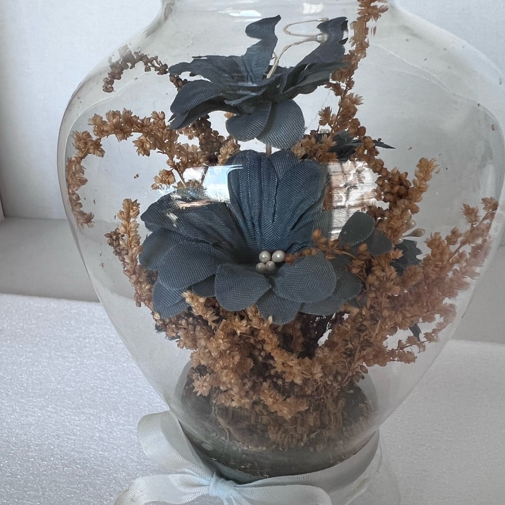 Vintage Decor with blue flowers